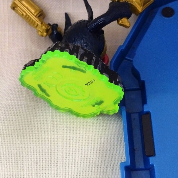 Activision Skylanders Superchargers Portal and Trigger Happy Black Figure - Picture 4 of 5